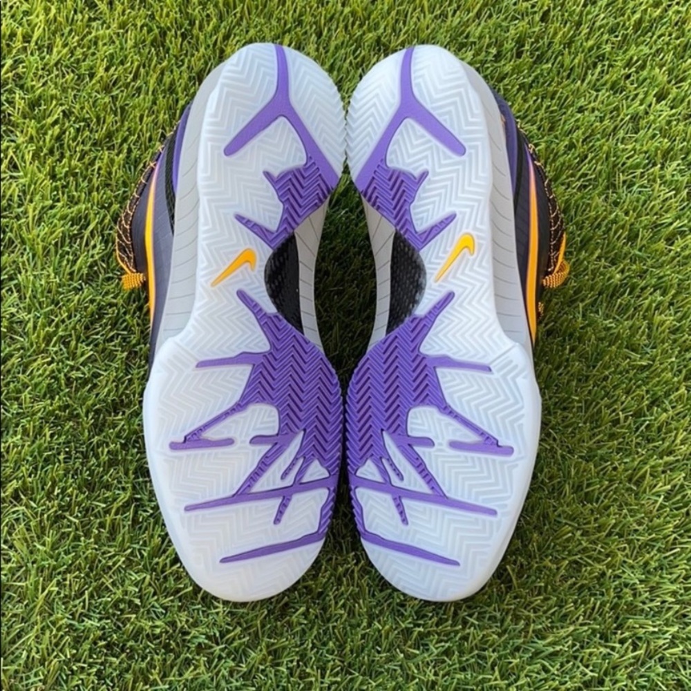 Nike Kobe IV Protro - Picture 6 of 6